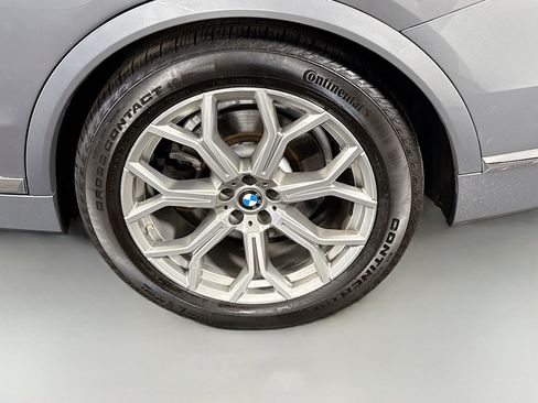 Used 2023 BMW X7 xDrive40i w/ Premium Package image 37