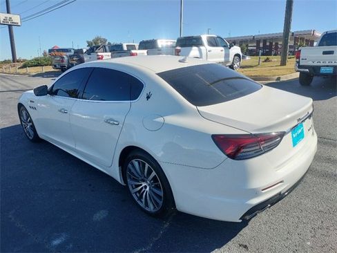 Used 2022 Maserati Quattroporte Modena image 5