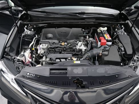 Used 2020 Toyota Camry SE w/ Audio Package FWD image 19