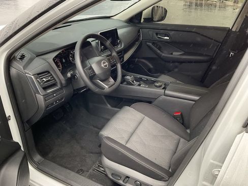 Used 2026 Nissan Rogue SV AWD/4WD image 10