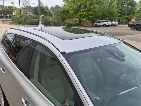 Used 2015 Volvo XC60 T5 Platinum image 31