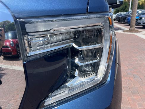 Used 2019 GMC Sierra 1500 SLT w/ SLT Premium Package AWD/4WD image 6