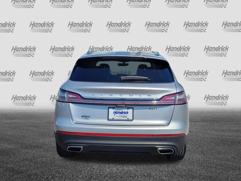 Used 2019 Lincoln Nautilus Reserve FWD image 6