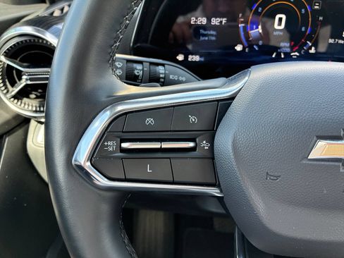 Used 2025 Chevrolet Equinox LT FWD image 19