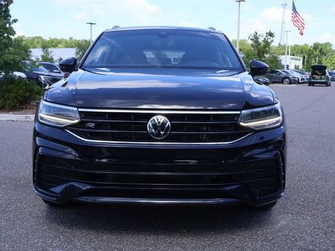 Certified 2023 Volkswagen Tiguan SE R-Line image 3