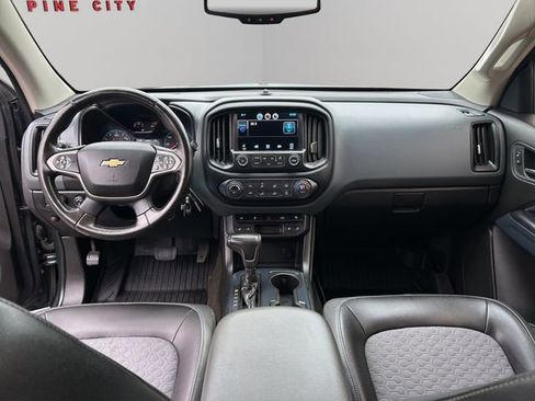 Used 2015 Chevrolet Colorado Z71 image 16