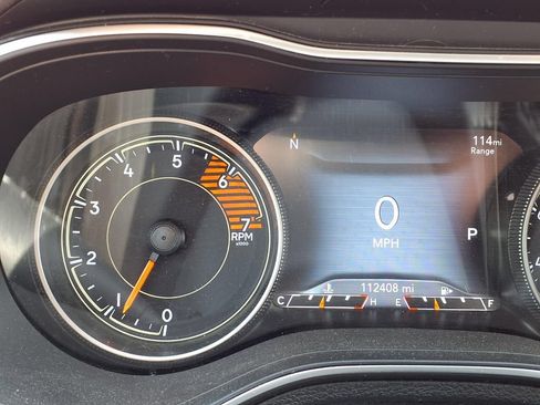 Used 2020 Jeep Cherokee High Altitude AWD/4WD image 13