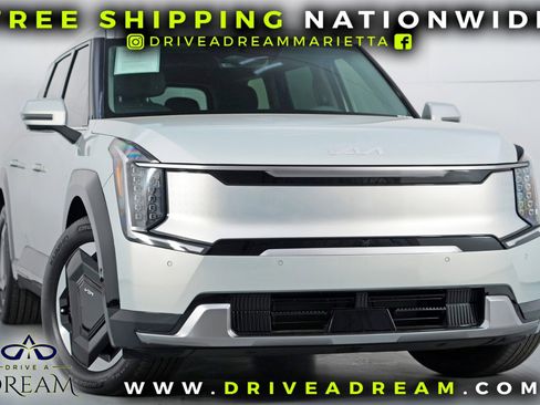 Used 2026 Kia EV9 Land image 2