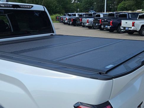 New 2026 Toyota Tundra Limited AWD/4WD image 7