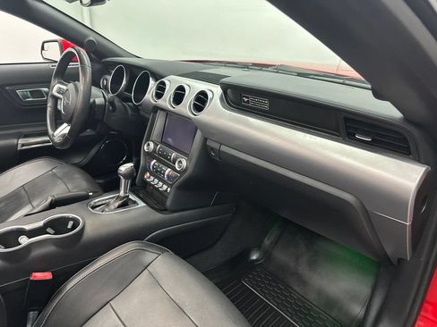Used 2020 Ford Mustang GT Premium RWD image 28