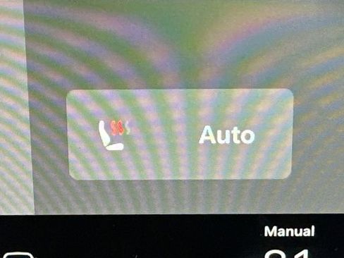 Used 2022 Tesla Model S image 18