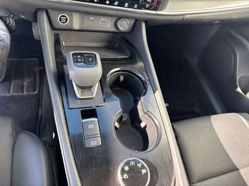 Used 2023 Nissan Rogue SV w/ SV Premium B Package AWD/4WD image 24