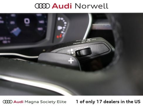 Used 2023 Audi Q3 2.0T Premium w/ Convenience Package AWD/4WD image 29
