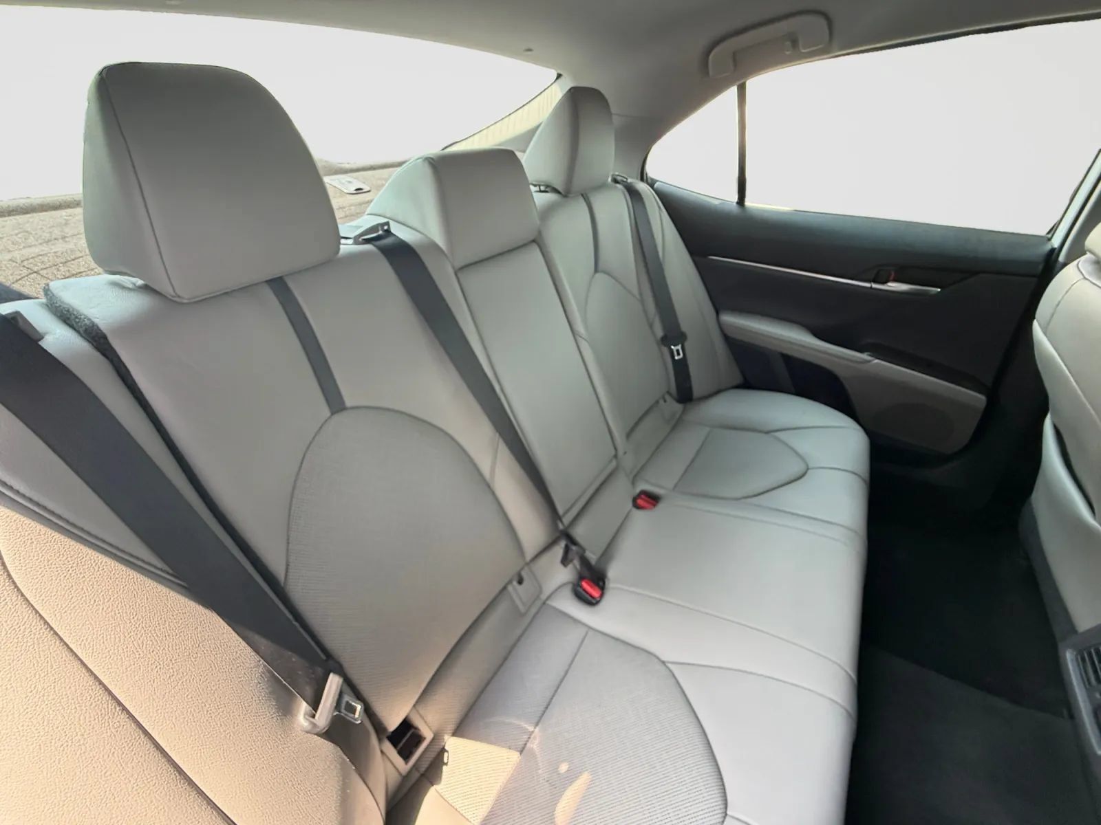 Used 2021 Toyota Camry XLE AWD/4WD image 19