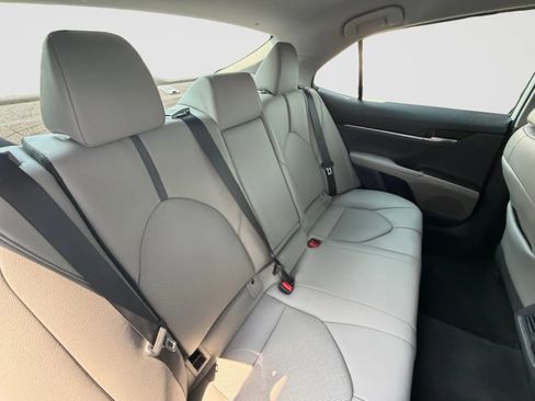 Used 2021 Toyota Camry XLE AWD/4WD image 19
