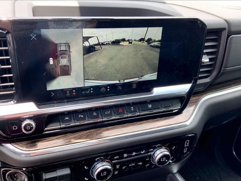 Used 2025 GMC Sierra 1500 Elevation w/ Elevation Premium Package AWD/4WD image 34