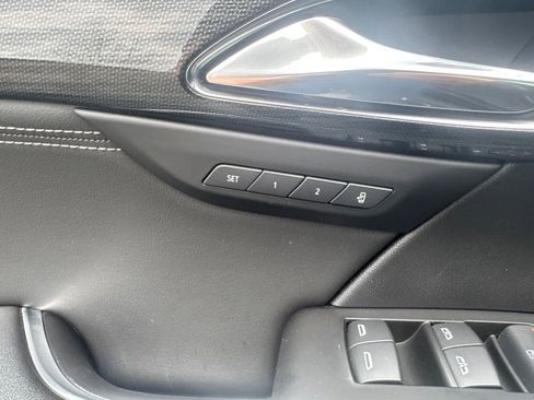 Used 2023 Buick Envision Essence AWD/4WD image 28