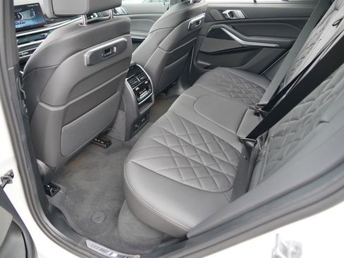New 2026 BMW X5 sDrive40i w/ M Sport Package RWD image 18