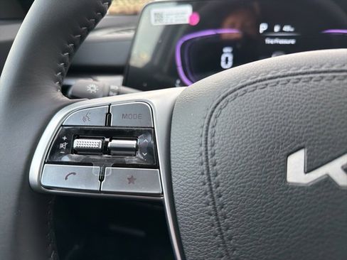 New 2025 Kia Telluride S image 22