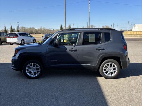 Used 2022 Jeep Renegade Latitude image 19