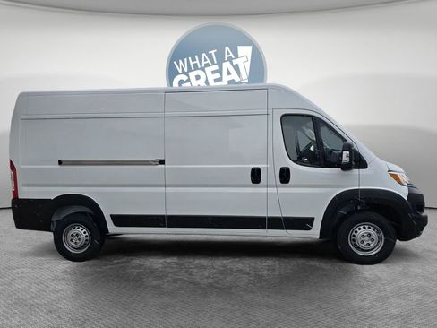 New 2025 RAM ProMaster 2500 w/ Power Group FWD image 4