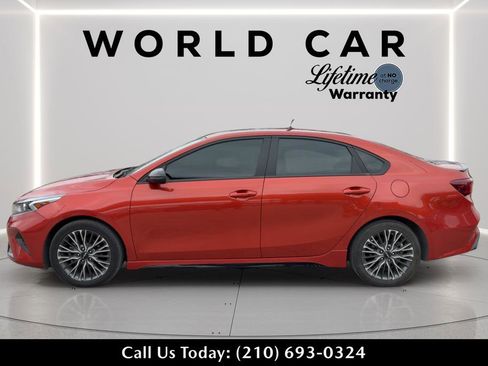 Used 2023 Kia Forte GT-Line w/ GT-Line Premium Package image 6