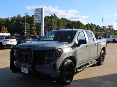 Used 2024 GMC Sierra 1500 Pro w/ Graphite Edition