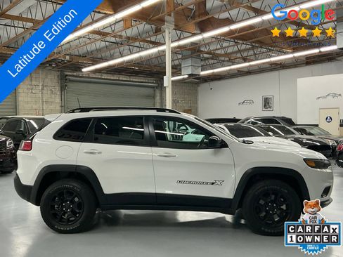 Used 2022 Jeep Cherokee Latitude AWD/4WD image 6