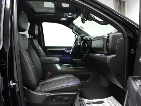 Used 2025 Chevrolet Silverado 2500 High Country image 16