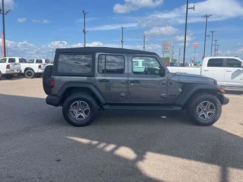 Used 2021 Jeep Wrangler Unlimited Sport AWD/4WD image 8