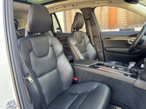 Used 2017 Volvo XC90 T6 Momentum w/ Vision Package AWD/4WD image 36
