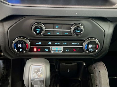 New 2025 Ford Bronco Big Bend w/ Black Diamond Package image 21