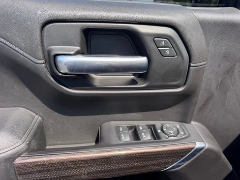 Used 2019 Chevrolet Silverado 1500 LT Trail Boss AWD/4WD image 22