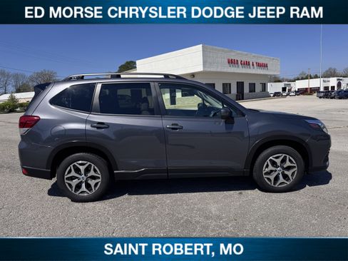 Used 2024 Subaru Forester Premium AWD/4WD image 7