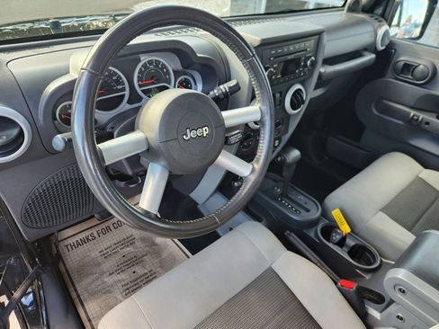 Used 2010 Jeep Wrangler Sahara w/ Dual Top Group image 21