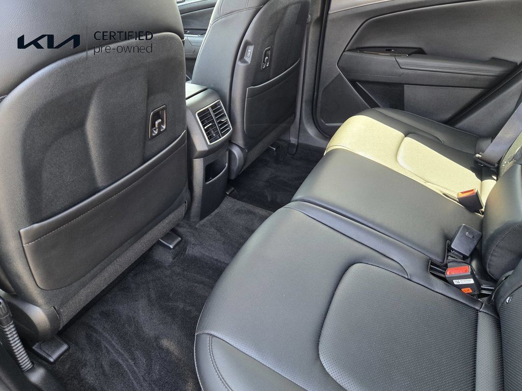 Certified 2025 Kia Sportage SX FWD image 13