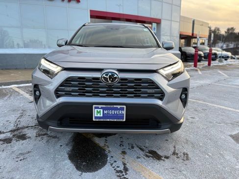 New 2025 Toyota RAV4 Limited image 12