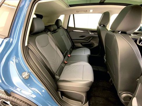 New 2026 Volkswagen Tiguan SE image 10