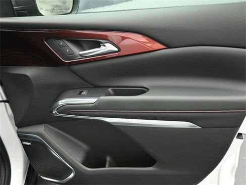 Used 2024 Chevrolet Traverse RS w/ LPO, Floor Liner Package image 30