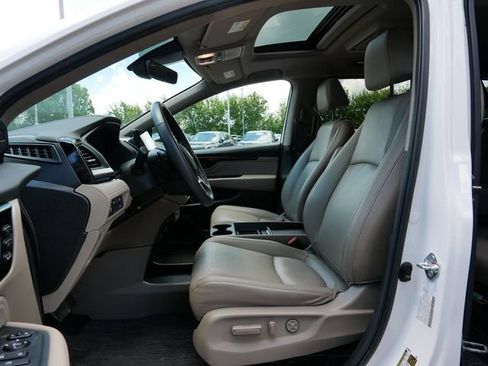 Used 2024 Honda Odyssey Touring image 15