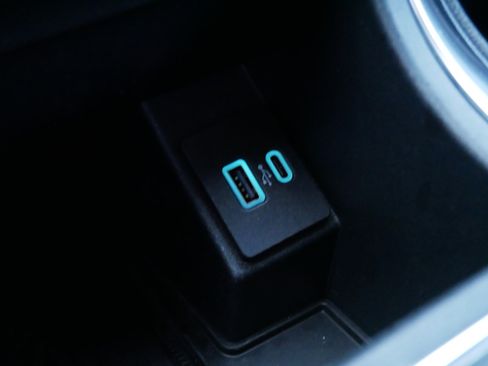 Certified 2024 Ford Edge Titanium image 30