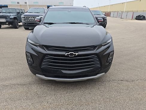 Used 2021 Chevrolet Blazer LT w/ Redline Edition AWD/4WD image 2