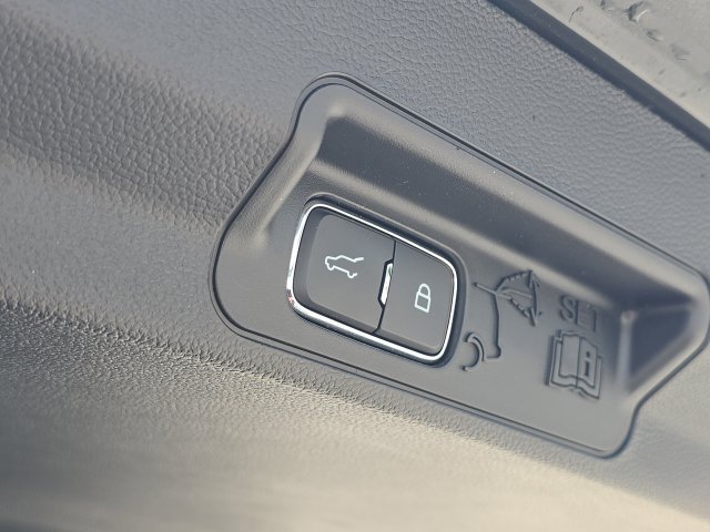 Certified 2023 Ford Explorer Limited w/ Limited Technology Package RWD image 14