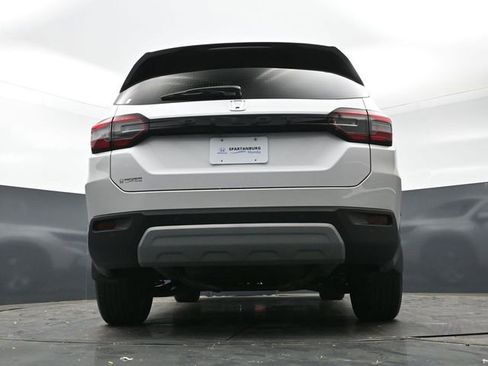 Used 2025 Honda Pilot EX-L image 40