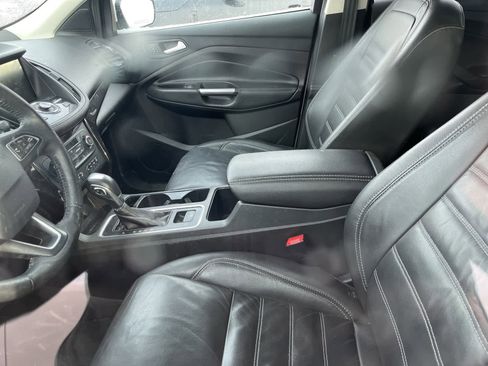 Used 2018 Ford Escape Titanium w/ Ford Safe & Smart Package image 20