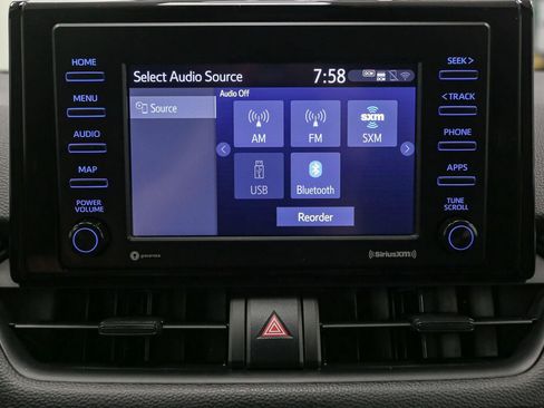 Used 2021 Toyota RAV4 XLE AWD/4WD image 23