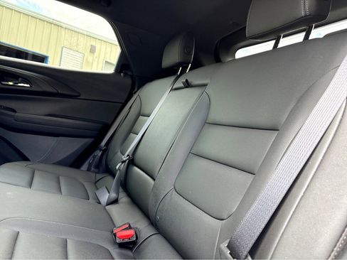 Used 2023 Chevrolet TrailBlazer ACTIV w/ Convenience Package FWD image 17