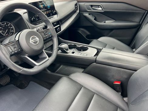 Used 2021 Nissan Rogue SL w/ Premium Package image 12