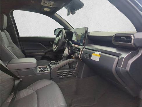 Used 2026 Toyota 4Runner TRD Off-Road Premium AWD/4WD image 26