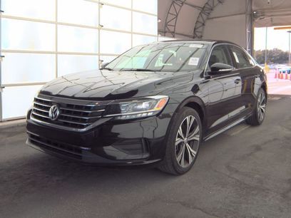 Used 2021 Volkswagen Passat 2.0T SE